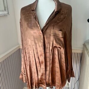 SKIMS LOGO LONG SLEEVE BUTTON UP SLEEP SHIRT